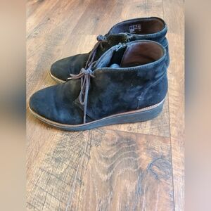 Collection by Clark's ultimate Comfort size 9.5